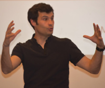 Florent HAMON, Infirmier Anesthésiste et Hypnothérapeute. Chargé de Formation à Paris et Marseille Florent HAMON, Infirmier Anesthésiste et Hypnothérapeute. Chargé de Formation à Paris et Marseille