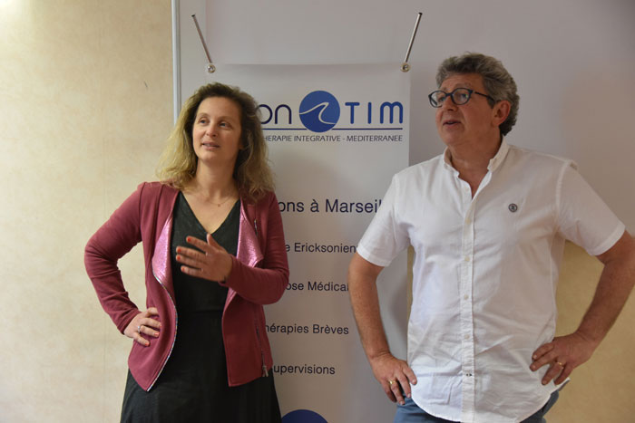 Laurence ADJADJ et Laurent GROSS en Masterclass Hypnose, EMDR-IMO à Marseille Laurence ADJADJ et Laurent GROSS en Masterclass Hypnose, EMDR-IMO à Marseille