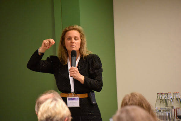 63-Laurence ADJADJ en Formation Hypnose et EMDR, Institut Hypnotim en Congrès de la CFHTB en 2022 63-Laurence ADJADJ en Formation Hypnose et EMDR, Institut Hypnotim en Congrès de la CFHTB en 2022
